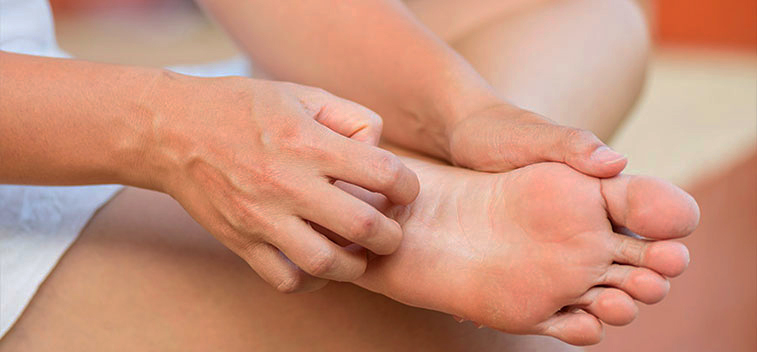 patient experiencing Numbness & Tingling Sensations and in need of the neuropathy treatment protocol at Hifai Chiropractic in San Diego